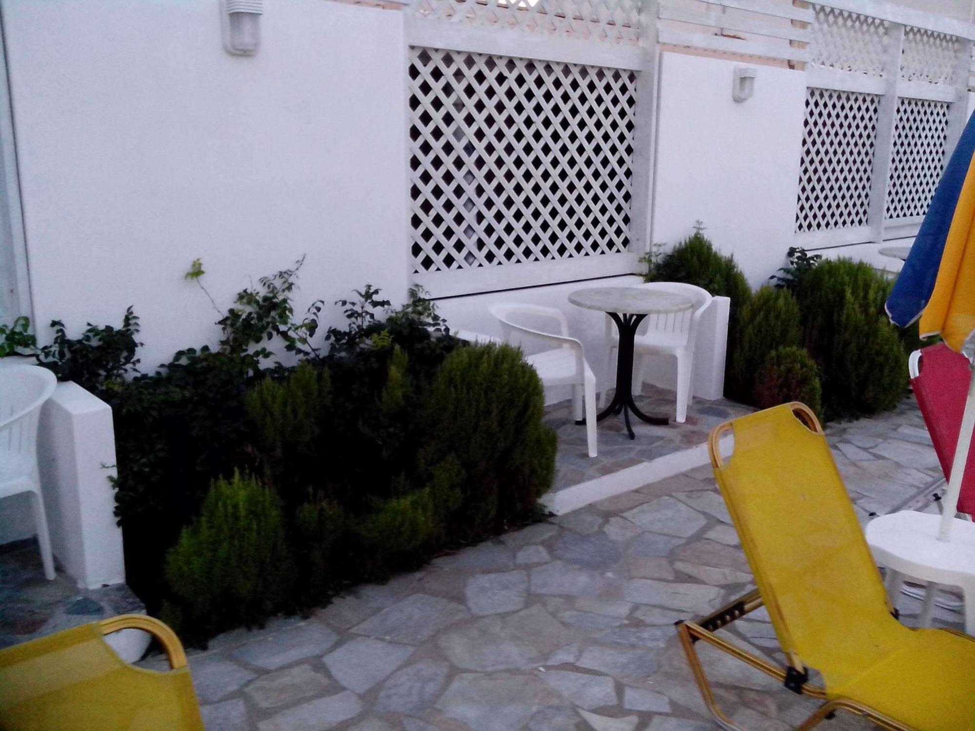 Haris Apartments Kokkini Hani ภายนอก รูปภาพ