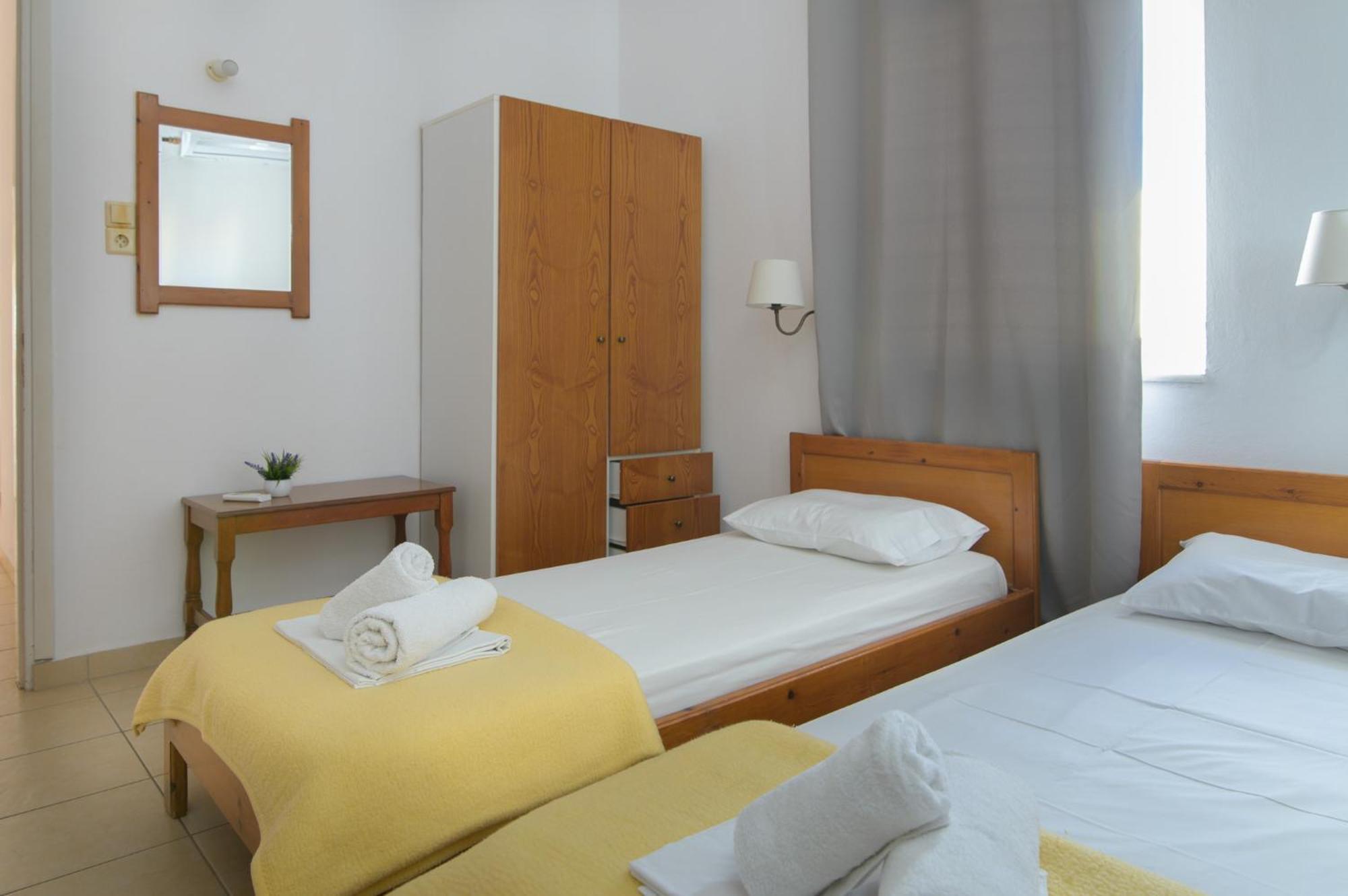 Haris Apartments Kokkini Hani ภายนอก รูปภาพ