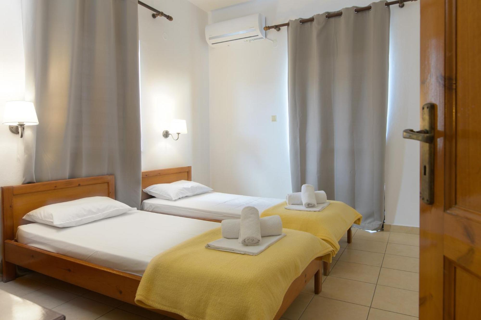 Haris Apartments Kokkini Hani ภายนอก รูปภาพ