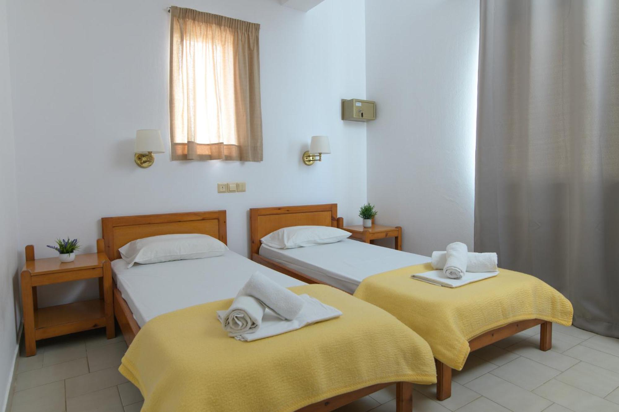 Haris Apartments Kokkini Hani ภายนอก รูปภาพ